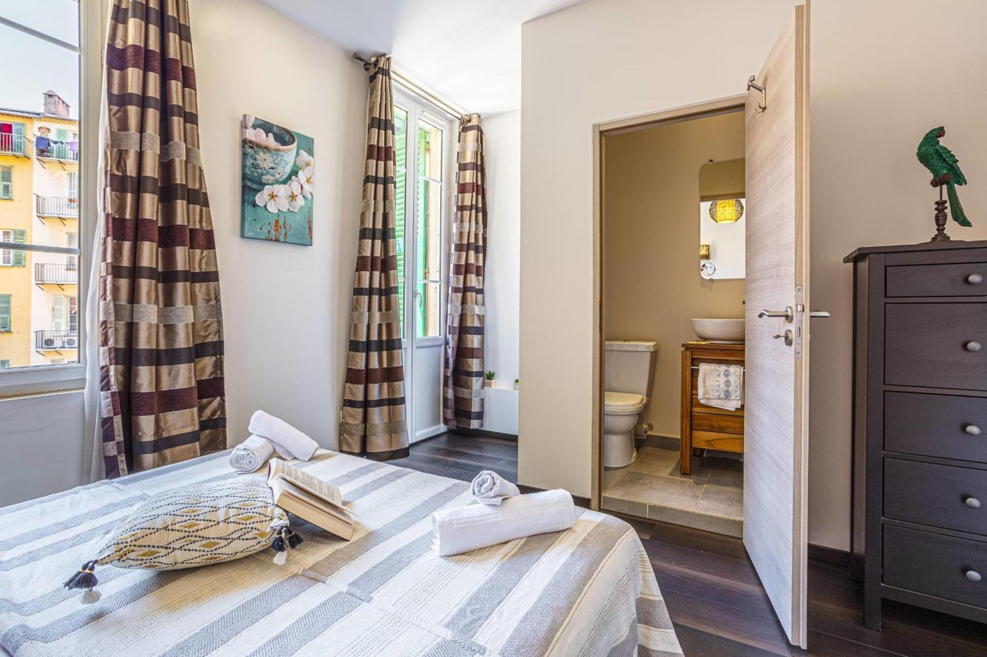 Guisol - Typical Nice 3 Bedroom Ac Near Port Bagian luar foto